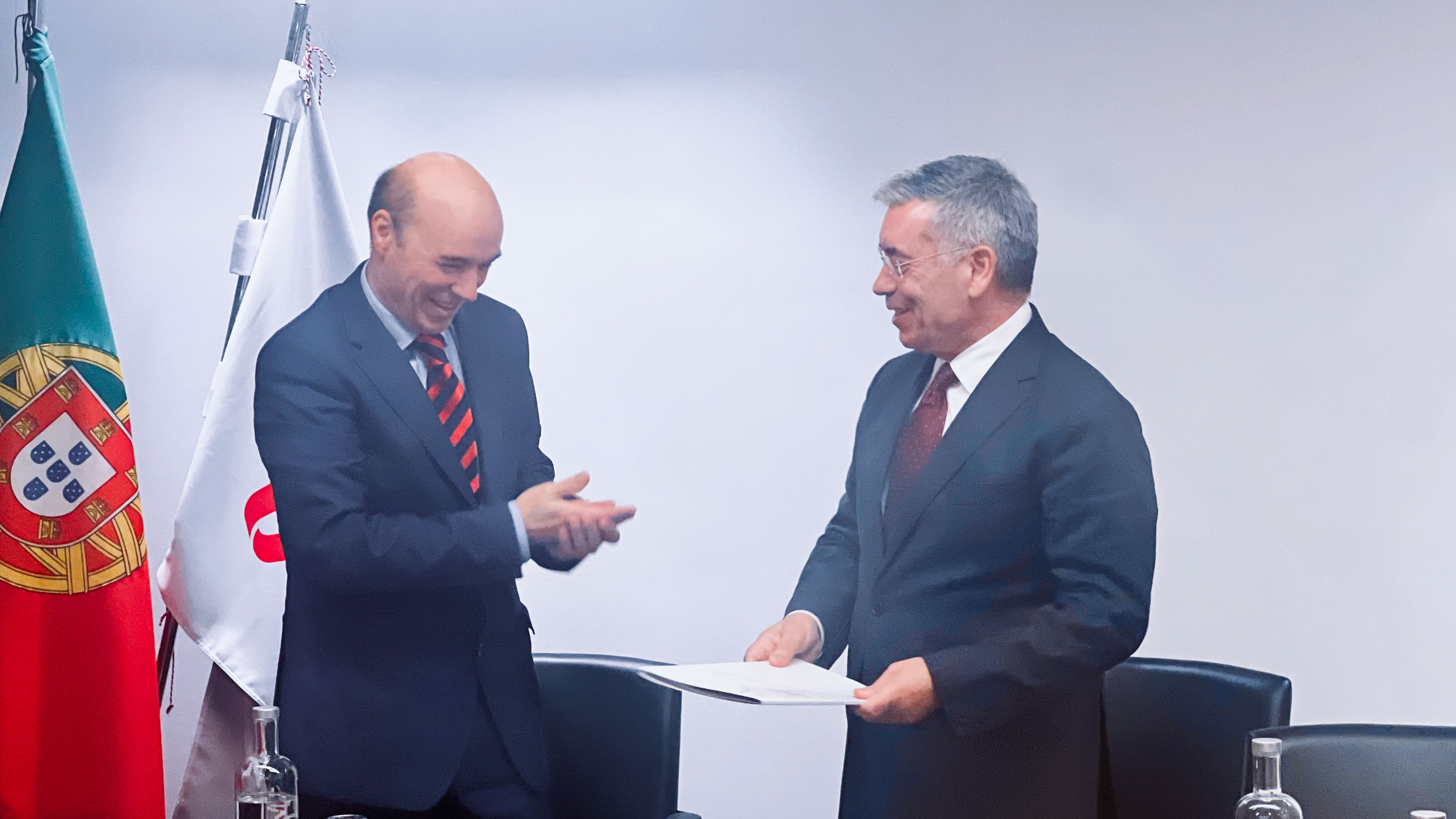 ERS e APFISMED assinam protocolo para criar bolsa de peritos técnicos